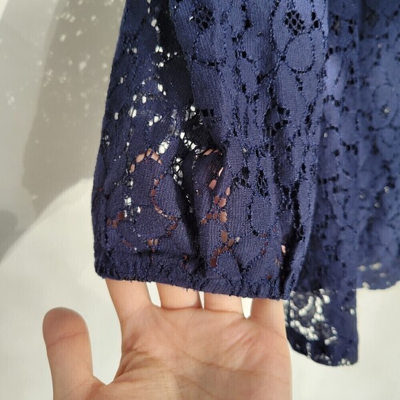Lily White Navy Blue Floral Lace Cold Shoulder 3/4 Sleeve Blouse Top Size Small - Picture 7 of 13